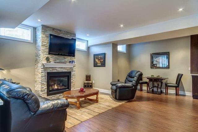 69 Peter St, House detached with 4 bedrooms, 5 bathrooms and 6 parking in Markham ON | Image 15