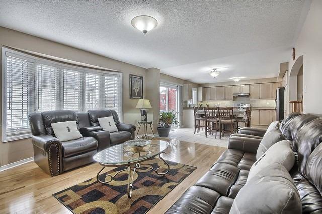 41 Hollier Dr, House detached with 4 bedrooms, 5 bathrooms and 2 parking in Ajax ON | Image 9