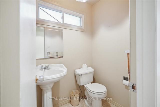 16 - 1135 Mccraney St E, Condo with 3 bedrooms, 2 bathrooms and 2 parking in Oakville ON | Image 10