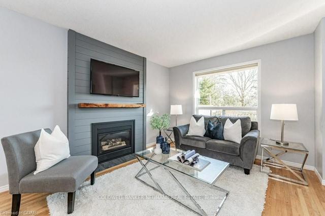 71 Waxwing Cres, House detached with 3 bedrooms, 3 bathrooms and 3 parking in Guelph ON | Image 23