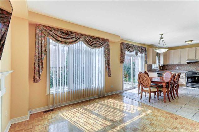 19 La Rocca Ave, House detached with 4 bedrooms, 4 bathrooms and 3 parking in Vaughan ON | Image 7