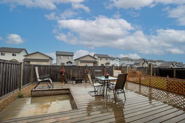 11546 76 Avenue, House detached with 5 bedrooms, 2 bathrooms and 4 parking in Grande Prairie AB | Image 11