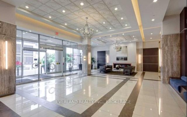 1002 - 7165 Yonge St, Condo with 2 bedrooms, 2 bathrooms and 1 parking in Markham ON | Image 12