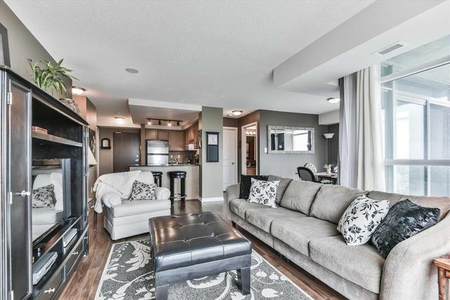 1311 - 9 George St N, Condo with 2 bedrooms, 2 bathrooms and 1 parking in Brampton ON | Image 7