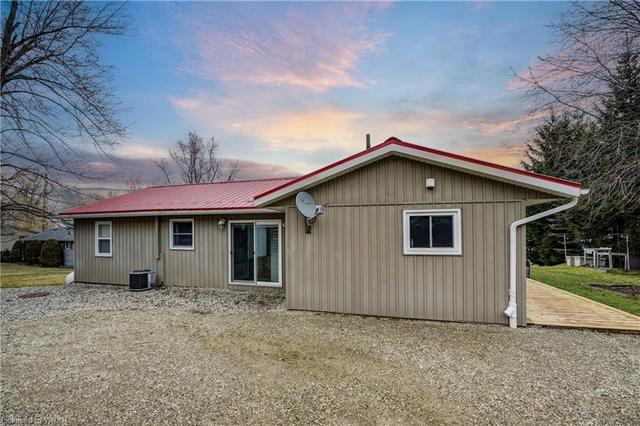 1012 Road 10 Road W, House detached with 5 bedrooms, 1 bathrooms and 7 parking in Mapleton ON | Image 23