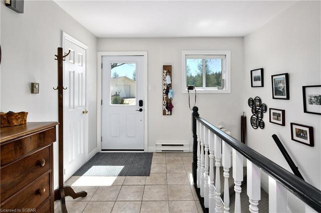 194679 13 Grey Road, House detached with 3 bedrooms, 2 bathrooms and 10 parking in Grey Highlands ON | Image 11