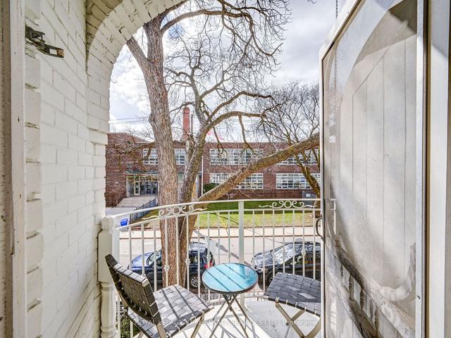 121 Lippincott St, House semidetached with 3 bedrooms, 2 bathrooms and 1 parking in Toronto ON | Image 14