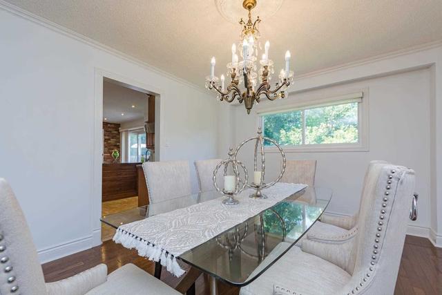 4 Roydawn Crt, House detached with 4 bedrooms, 5 bathrooms and 4 parking in Toronto ON | Image 39