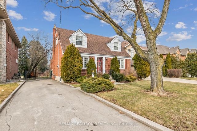 58 Lurgan Dr, House detached with 3 bedrooms, 3 bathrooms and 3 parking in Toronto ON | Image 26