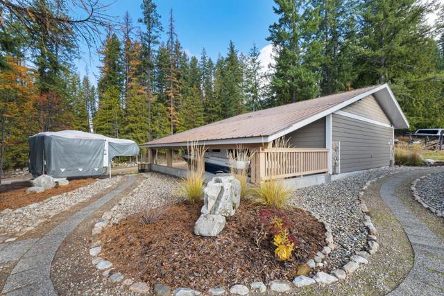 15001 Anderson Road, House detached with 4 bedrooms, 3 bathrooms and null parking in Central Kootenay A BC | Image 59