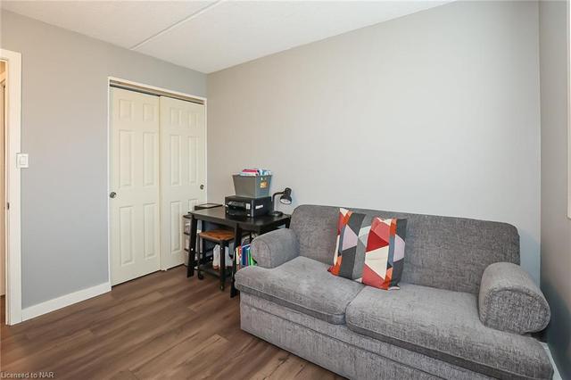 103 - 6 Westlake Lane, House attached with 2 bedrooms, 1 bathrooms and null parking in St. Catharines ON | Image 4