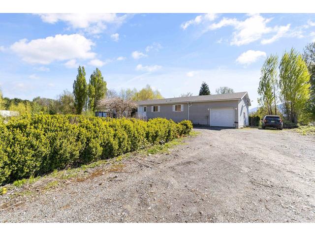 40160 South Parallel Road, House detached with 3 bedrooms, 3 bathrooms and 20 parking in Abbotsford BC | Image 4
