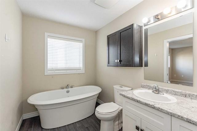 286 Macalister Blvd, House detached with 4 bedrooms, 3 bathrooms and 3 parking in Guelph ON | Image 6