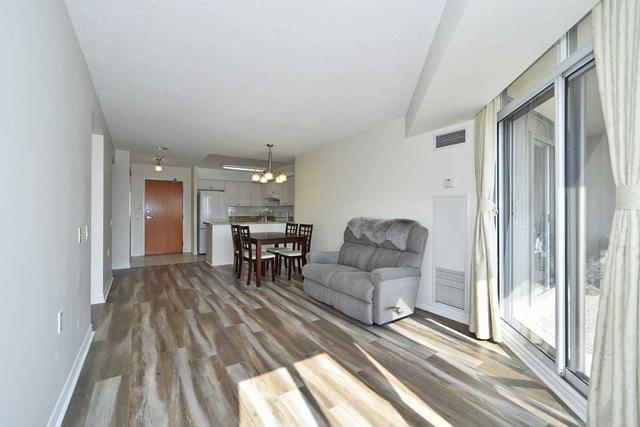 1020 - 9017 Leslie St, Condo with 2 bedrooms, 2 bathrooms and 1 parking in Richmond Hill ON | Image 18