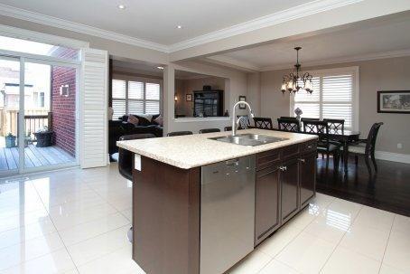 32 Denali Cres, House detached with 4 bedrooms, 4 bathrooms and 2 parking in Brampton ON | Image 4