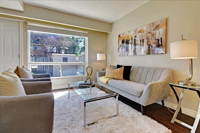 1 - 76 Castlebury Cres, Townhouse with 3 bedrooms, 3 bathrooms and 1 parking in Toronto ON | Image 6