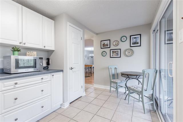 20 - 530 Falgarwood Dr, Townhouse with 3 bedrooms, 3 bathrooms and 1 parking in Oakville ON | Image 6