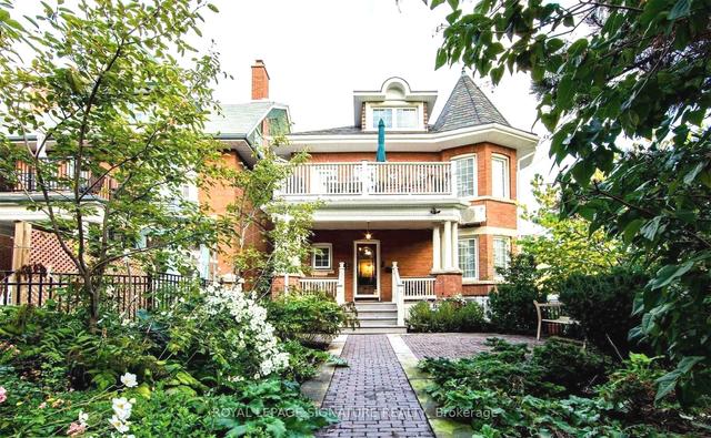 1 Maynard Ave S, House detached with 5 bedrooms, 4 bathrooms and 2 parking in Toronto ON | Image 1