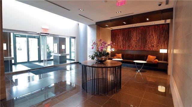 1002 - 77 Charles St W, Condo with 2 bedrooms, 2 bathrooms and 3 parking in Toronto ON | Image 19