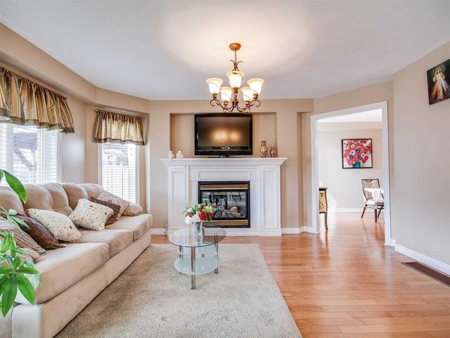 69 Highland Terr, House detached with 4 bedrooms, 3 bathrooms and 6 parking in Bradford West Gwillimbury ON | Image 25