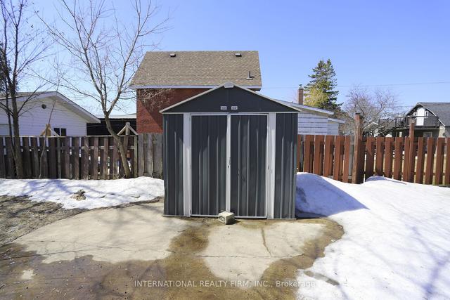 18 Pardee Ave, House detached with 3 bedrooms, 2 bathrooms and 2 parking in Sault Ste. Marie ON | Image 21
