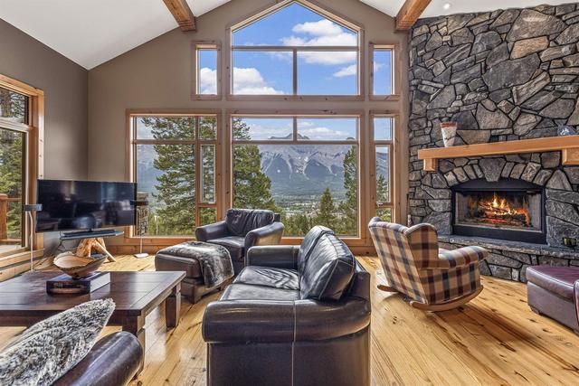 25 Juniper Ridge, House detached with 4 bedrooms, 5 bathrooms and 4 parking in Canmore AB | Image 10