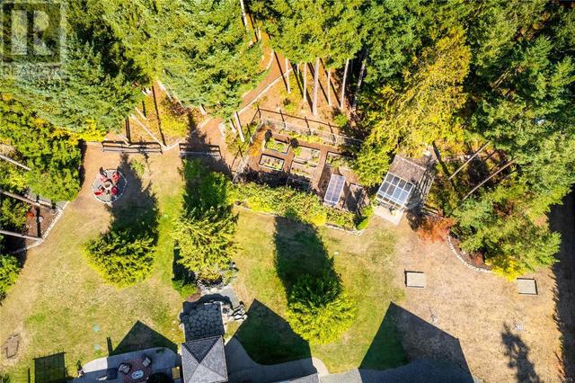 1069 Paradise Pl, House detached with 4 bedrooms, 4 bathrooms and 7 parking in Nanaimo E BC | Image 61