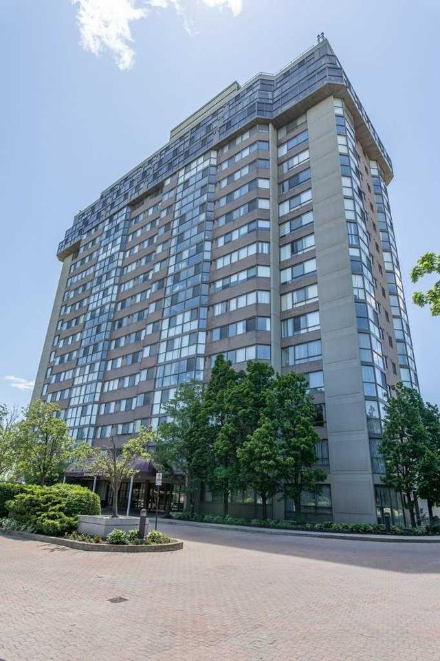 lph4 - 880 Dundas St W, Condo with 2 bedrooms, 2 bathrooms and 2 parking in Mississauga ON | Image 1