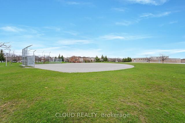 68 Sylwood Cres, House detached with 3 bedrooms, 4 bathrooms and 5 parking in Vaughan ON | Image 33