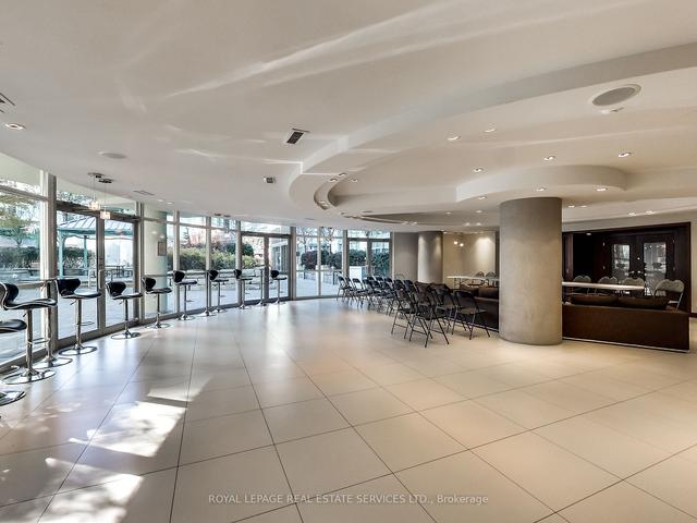 712 - 220 Burnhamthorpe Rd W, Condo with 1 bedrooms, 2 bathrooms and 1 parking in Mississauga ON | Image 32