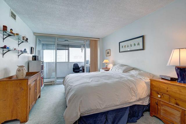 601 - 7 Broadway Ave, Condo with 1 bedrooms, 2 bathrooms and 1 parking in Toronto ON | Image 3