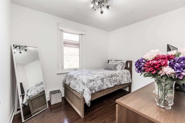 76 Kane Ave, House semidetached with 3 bedrooms, 2 bathrooms and 2 parking in Toronto ON | Image 14