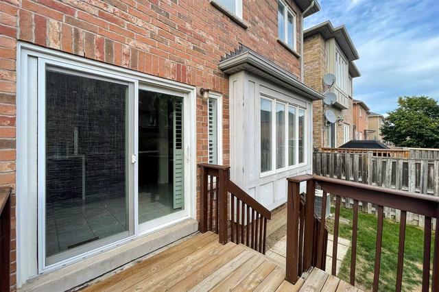 61 Bentoak Cres, House detached with 3 bedrooms, 3 bathrooms and 5 parking in Vaughan ON | Image 22
