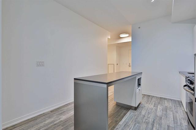 708 - 51 East Liberty St, Condo with 1 bedrooms, 2 bathrooms and 0 parking in Toronto ON | Image 2