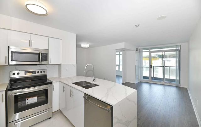 519 - 231 Fort York Blvd, Condo with 2 bedrooms, 2 bathrooms and 0 parking in Toronto ON | Image 7