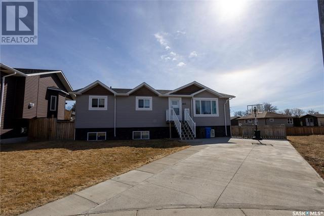 853 Madsen Place, House detached with 5 bedrooms, 3 bathrooms and null parking in Prince Albert SK | Image 35
