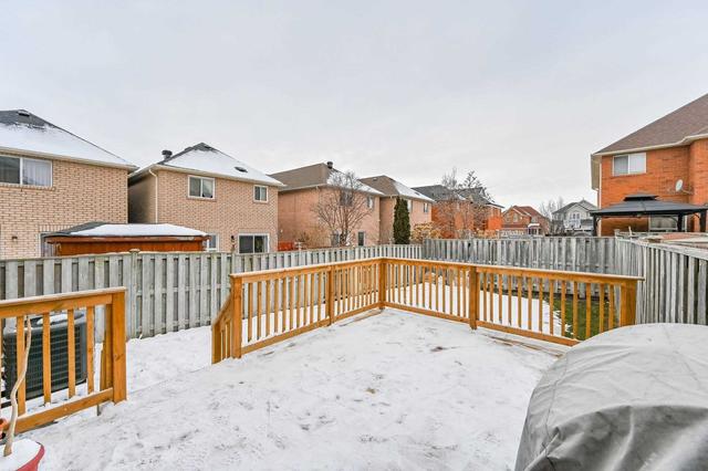 7114 Magistrate Terr, House semidetached with 3 bedrooms, 4 bathrooms and 4 parking in Mississauga ON | Image 35