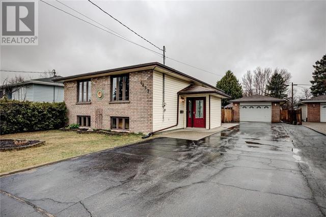 4457 St Mary Boulevard, House detached with 5 bedrooms, 2 bathrooms and null parking in Greater Sudbury ON | Image 1