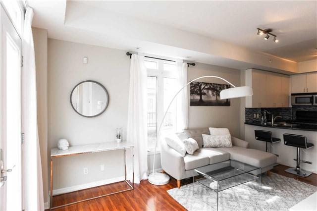 Th2 - 78 Carr St, Townhouse with 1 bedrooms, 1 bathrooms and null parking in Toronto ON | Image 3