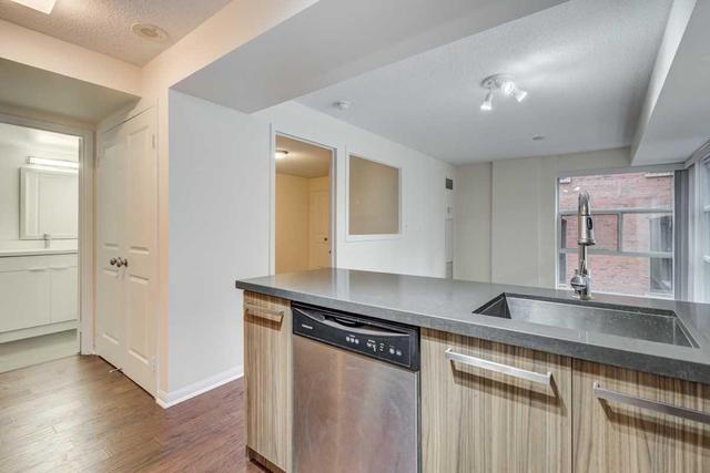 318 - 11 St Joseph St, Condo with 1 bedrooms, 1 bathrooms and null parking in Toronto ON | Image 7