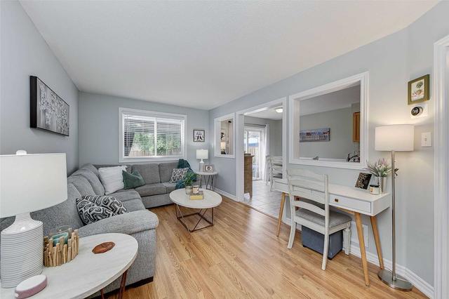 54 Bird St, House detached with 3 bedrooms, 2 bathrooms and 5 parking in Barrie ON | Image 13