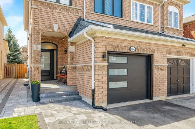 5654 Longboat Ave, House semidetached with 3 bedrooms, 4 bathrooms and 4 parking in Mississauga ON | Image 23