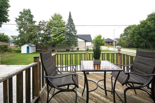 108 Jackson St E, House detached with 2 bedrooms, 3 bathrooms and 8 parking in West Grey ON | Image 2