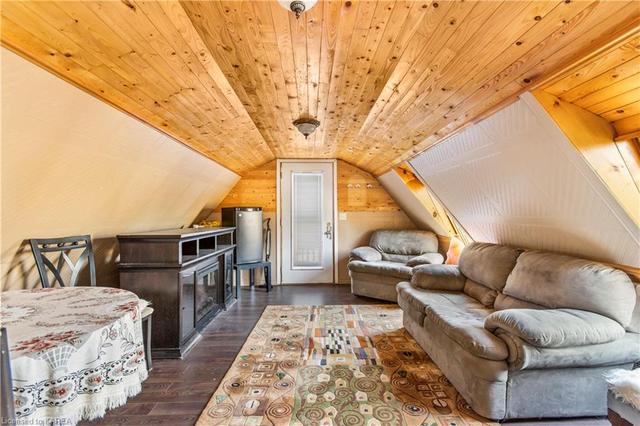 1037 Old Mine Lane, House detached with 3 bedrooms, 1 bathrooms and 15 parking in South Frontenac ON | Image 30