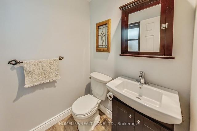 15a - 17 Pembroke St, Townhouse with 3 bedrooms, 2 bathrooms and 1 parking in Toronto ON | Image 9
