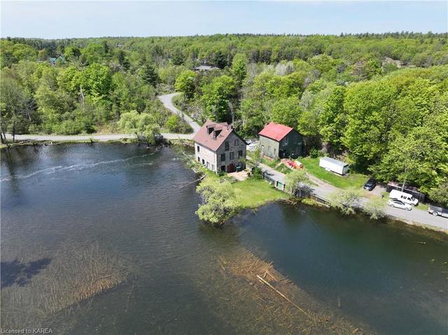 60 Bedford Mills Road, House detached with 3 bedrooms, 2 bathrooms and 5 parking in South Frontenac ON | Image 4