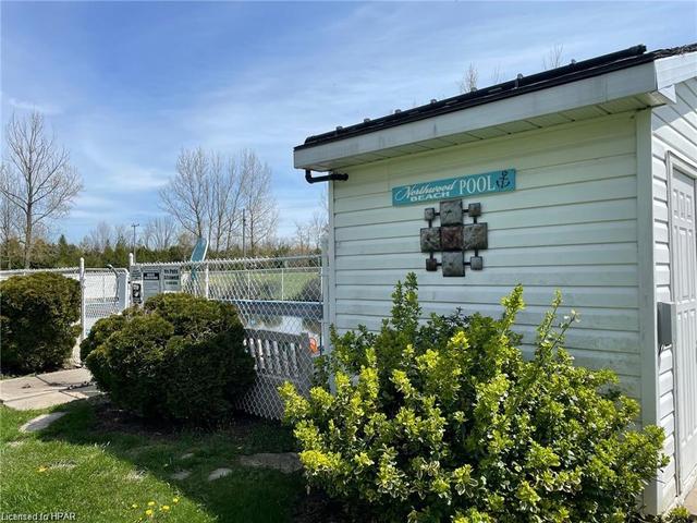 77307 Bluewater Hwy   10 Club Terrace, House detached with 1 bedrooms, 1 bathrooms and 2 parking in Central Huron ON | Image 30