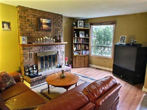 71 Clara Cres, House detached with 3 bedrooms, 2 bathrooms and 3 parking in London ON | Image 4