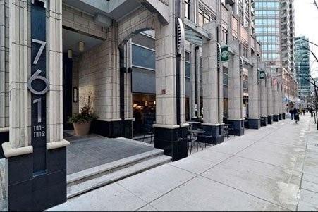 1002 - 761 Bay St, Condo with 2 bedrooms, 2 bathrooms and 0 parking in Toronto ON | Image 1