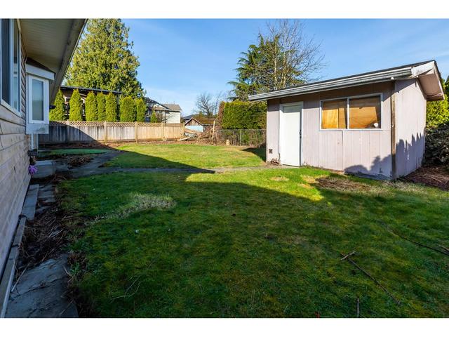 20111 49a Avenue, House detached with 3 bedrooms, 1 bathrooms and 3 parking in Langley BC | Image 14